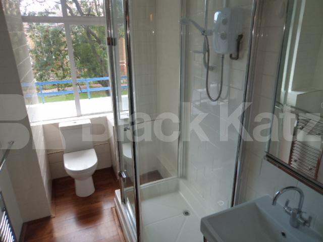 			FANTASTIC STUDIO IN A GREAT LOCATION!, Studio Apartment, 1 bath, 1 reception Studio			 Grays Inn Road , Kings Cross